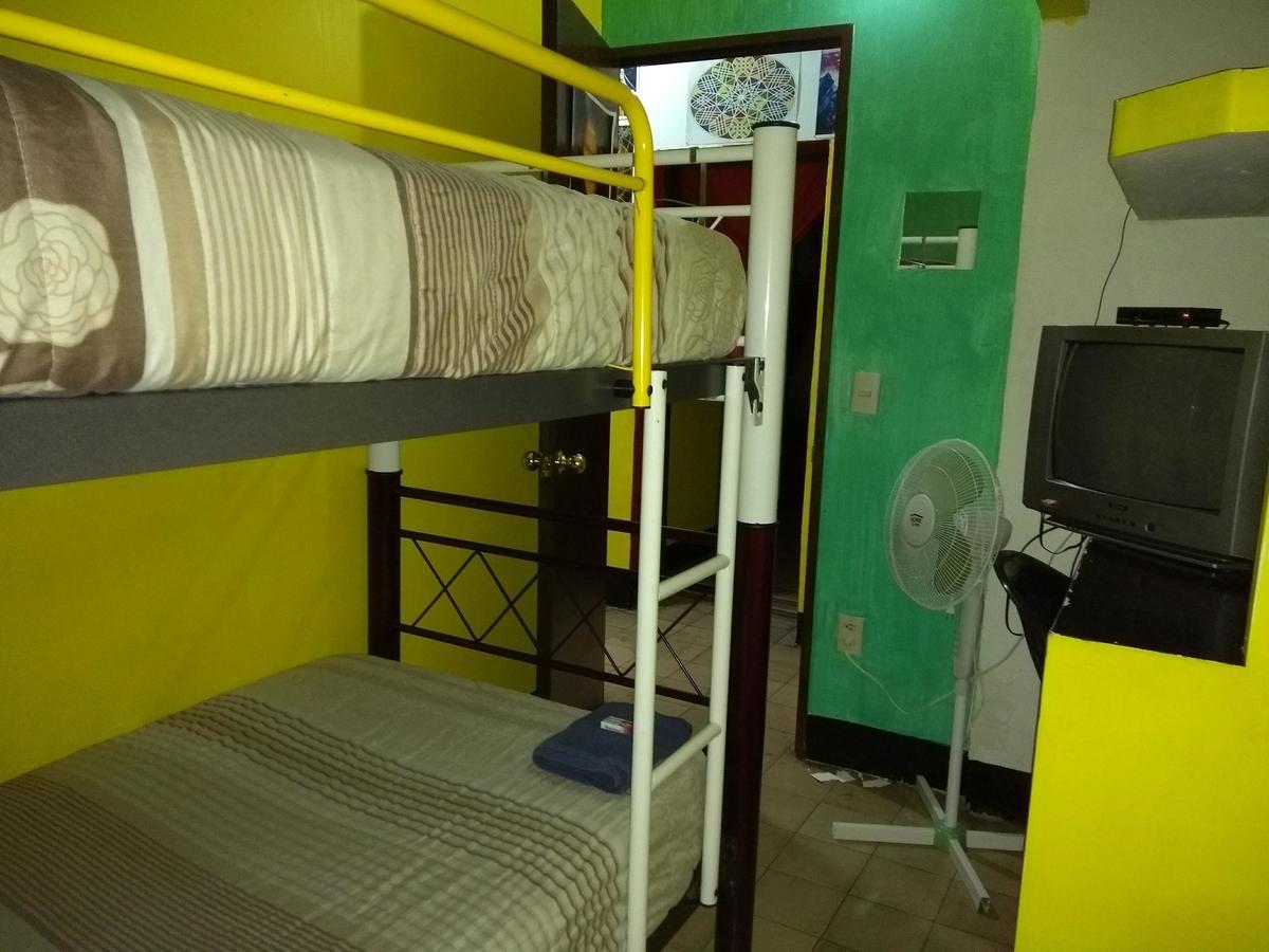 Hostal Casa Anita Guadalajara Exteriör bild