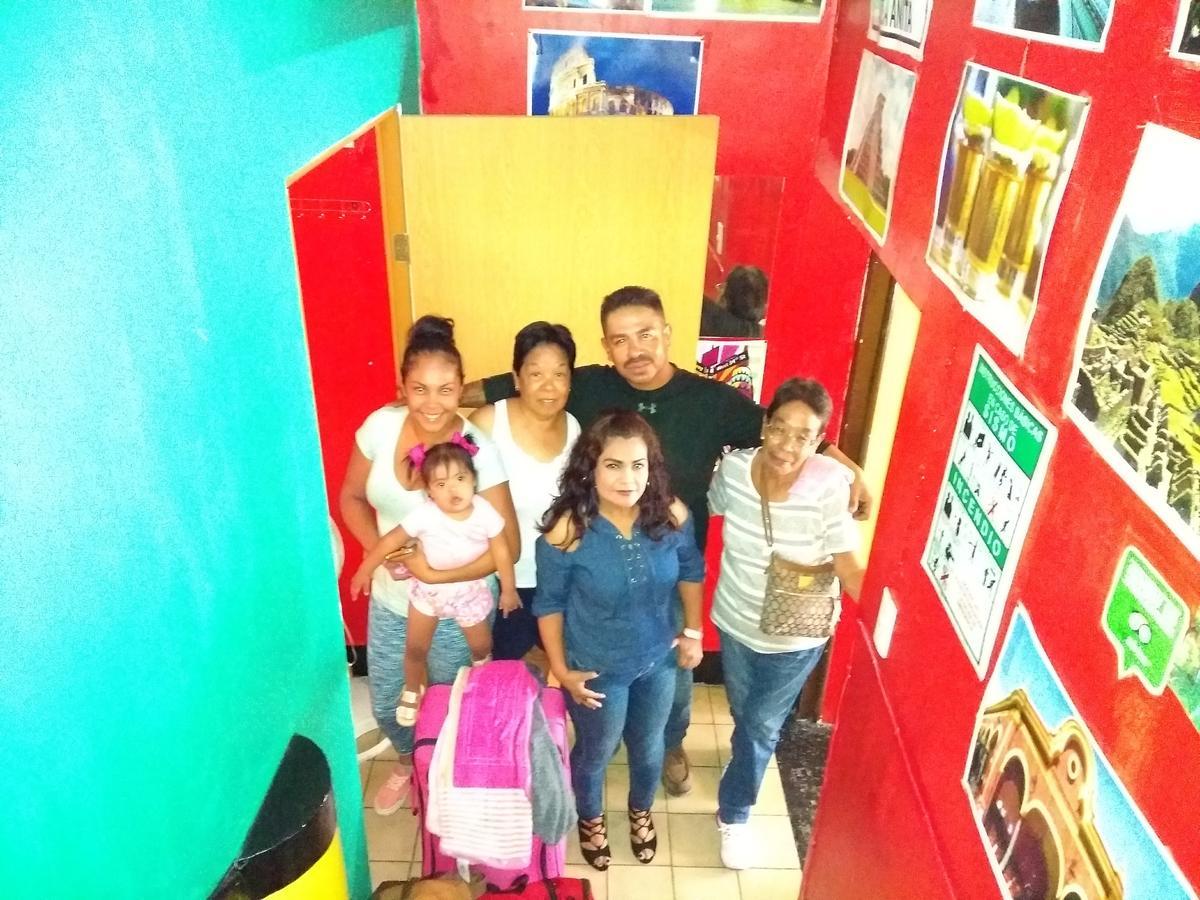 Hostal Casa Anita Guadalajara Exteriör bild
